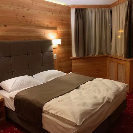 Baron - Museum Otel Yaremche